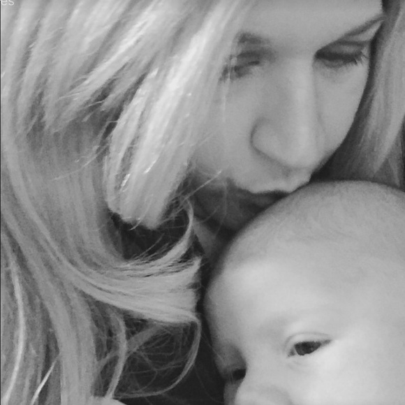 Meet your Posher, Lauren - Picture 1 of 1